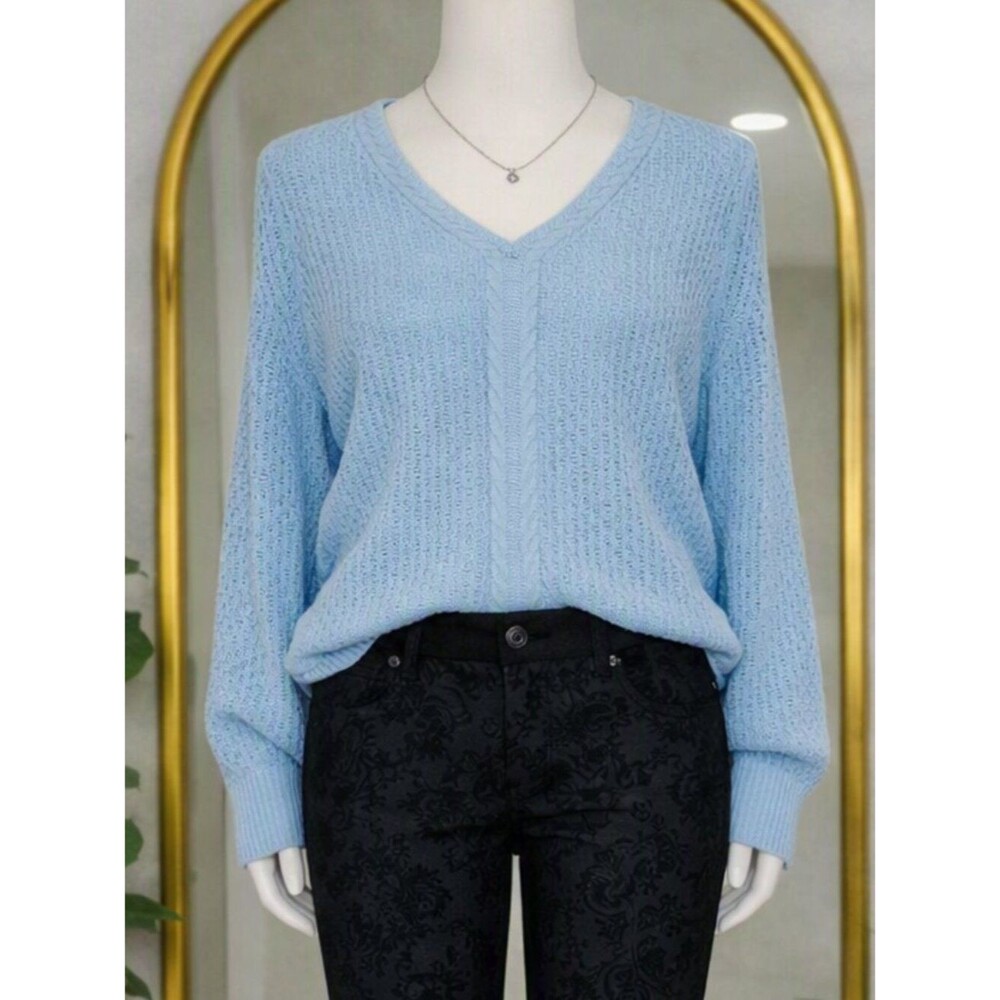Madison + Hudson Women's V Neck Knit Long Sleeve Sweater Light Blue SM NWOT